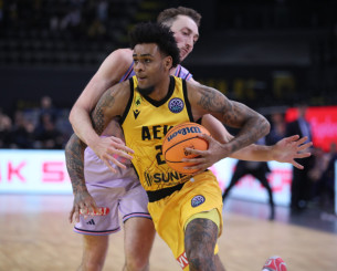 Με Νάναλι και Μπράουν η ΑΕΚ κόντρα στον Κολοσσό Ρόδου
