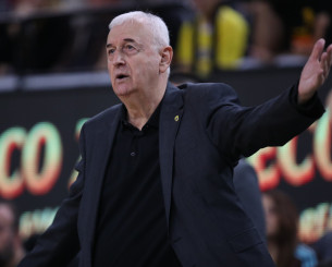 Ο Σάκοτα και η σχέση εμπιστοσύνης με τον κόσμο της ΑΕΚ (video)