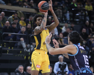 Ο Γκρεγκ Μπράουν στο Athletiko: «Το παιχνίδι μου αρχίζει από την άμυνα, θα βοηθήσει πολύ ο Νάναλι»