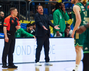 Η τουρκική ομοσπονδία στήριξε τον Εργκίν Αταμάν για όσα συνέβησαν στο ματς με τη Μακάμπι