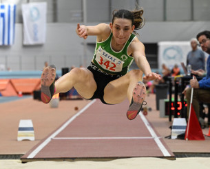 Η Μητροπούλου, νέα προσθήκη στο γκρουπ Πομάσκι, σημείωσε πανελλήνιο ρεκόρ νεανίδων στο μήκος