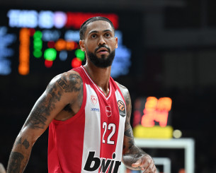 Αποχώρησε στα αποδυτήρια ο Ντόρσεϊ πριν το δεύτερο δεκάλεπτο του Ολυμπιακός - Μπαρτσελόνα