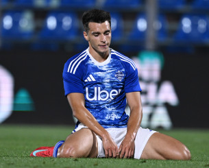 Ανησυχία για τον Δουβίκα - Αποχώρησε τραυματίας από το παιχνίδι της Κόμο