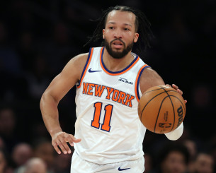 Οι Νικς «ισοπέδωσαν» τους Νετς, συνεχίζουν το σερί τους οι Πίστονς