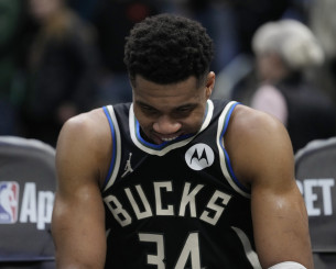 Νέος τραυματισμός για τον Γιάννη Αντετοκούνμπο - Οι πρώτες εκτιμήσεις