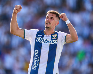 Στο στόχαστρο του Παναθηναϊκού ο Χάβι Ερνάντεθ για το αριστερό άκρο της άμυνας