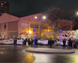 Δεκάδες διαδηλωτές έξω από το γήπεδο της Βαλένθια πριν τον αγώνα με τη Μακάμπι Τελ Αβίβ (video)