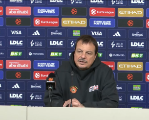 Αταμάν: «Θέλω να συγχαρώ τον Σλούκα και τον Ερτέλ, έδειξαν ότι το μπάσκετ δεν έχει ηλικία»