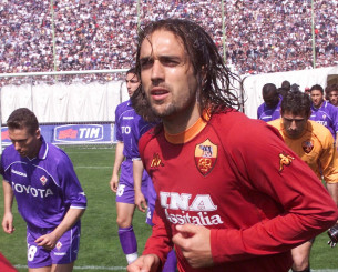 Επέστρεψε μετά από 23 χρόνια στο προπονητικό της Ρόμα ο Μπατιστούτα και συγκίνησε