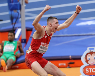 Τρομερό άλμα από τον Σαραμπογιούκοφ στο Βελιγράδι - «Σπάει» το δίπολο Τεντόγλου-Φουρλάνι στο μήκος