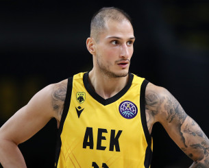 Εκτός ο Αρσενόπουλος για το ματς της ΑΕΚ με την Καρδίτσα, αμφίβολος ο Κατσίβελης