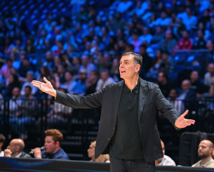 Μπαρτζώκας: «Αισθάνομαι χάλια - Έγινε καθαρό φάουλ στον Γουόκαπ σε κρίσιμη φάση»