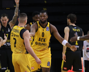 Η αλλαγή του Γκρέι που έφερε την... εκτόξευση και οδήγησε την ΑΕΚ στη νίκη