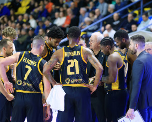 Θα βγαίνει ο Μπάρτλεϊ, θα μπαίνει ο Νάναλι...