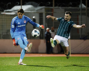 Αποβλήθηκε ο Όζμπολτ με δύο κίτρινες σε ένα λεπτό! (video)