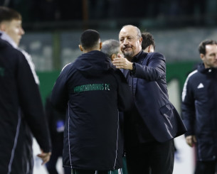 Μπενίτεθ: «Ένα αχρείαστο πέναλτι τα άλλαξε όλα - Πάμε στην Τούμπα για να κερδίσουμε» (video)