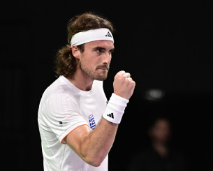 Ο Τσιτσιπάς έκανε το 1-1 για την Ελλάδα επικρατώντας με δυσκολία του Μαγκαντάν