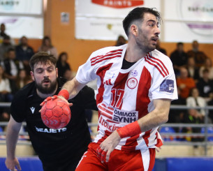 Κανδύλας: «Αφιερώνουμε το Κύπελλο στα θύματα της Θύρας 7»