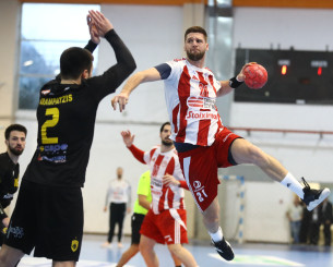 Ο Ολυμπιακός σήκωσε το Κύπελλο Ελλάδος – Κέρδισε την ΑΕΚ στον τελικό (videos)