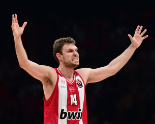 Με τον χαρακτήρα και τους ηγέτες του κερδίζει σταθερά