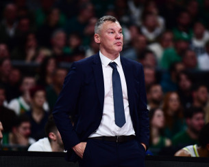 Ο Γιασικεβίτσιους ανάμεσα στους εγκλωβισμένους στο Ντουμπάι