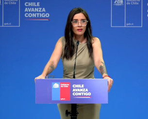 H εντυπωσιακή εκπρόσωπος του Κομμουνιστικού Κόμματος που θέλει να πατάξει την οπαδική βία