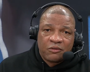 Δεν χάνει την πίστη του ο Ντοκ Ρίβερς: «Θα παίξει ξανά για τους Μπακς ο Γιάννης» (video)