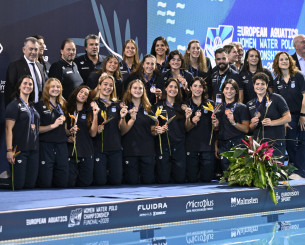 Η απονομή του χάλκινου μεταλλίου στην Ελλάδα (video)