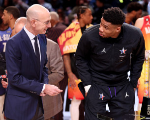 Ο κομισάριος του NBA μίλησε για την επένδυση του Αντετοκούνμπο στην Kalshi: «Δεν παραβιάζει κανόνες»