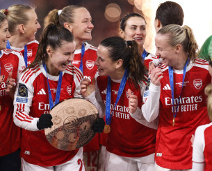 Μία νίκη δύο εκατομμυρίων: Η ομάδα γυναικών της Άρσεναλ κατέκτησε το πιο... ακριβό τρόπαιο