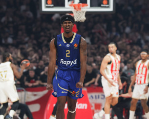 Δύο βολές στο σίδερο, μία χαμένη ευκαιρία: Το θρίλερ ανάμεσα σε Ερυθρό Αστέρα και Μακάμπι (video)