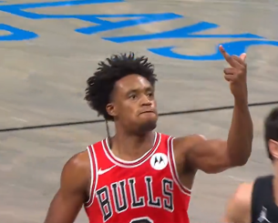 Εκνευρισμός άνευ λόγου: Ο Σέξτον ύψωσε το μεσαίο του δάχτυλο στο αντίπαλο καλάθι (video)