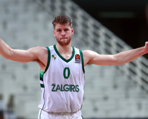 Η τελευταία φορά που η Ζαλγκίρις είχε νικήσει τον Ολυμπιακό, τα κατάφερε με buzzer beater του Γουόκαπ!