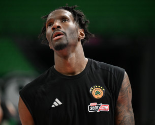 Ο Χέιζ-Ντέιβις έκανε το πρώτο του ζέσταμα στο T-Center με Μπετόβεν (video)