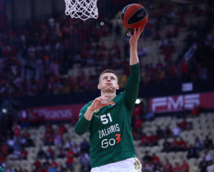 «Νοκ άουτ» για ενάμιση μήνα ο Μπουτκεβίτσιους – Χάνει Ολυμπιακό και Παναθηναϊκό