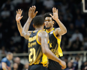 Αναχωρεί για Κρήτη η ΑΕΚ με το βλέμμα στη «μάχη» με τον Ολυμπιακό