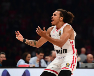 Ο λόγος που ο Γουόρντ έκλεισε τα social media του