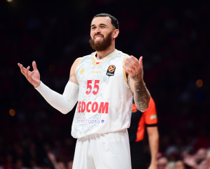 Η Μονακό πλήρωσε μέρος των χρεών της στους παίκτες - Μεγάλο το οικονομικό χάσμα με Μάικ Τζέιμς