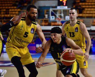 Τα highlights της μεγάλης πρόκρισης του Αμαρουσίου απέναντι στον Άρη (video)