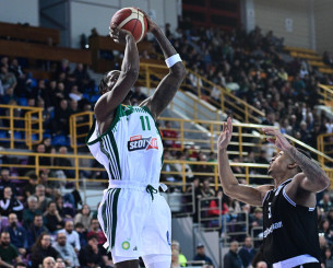 Το πρώτο καλάθι του Χέιζ-Ντέιβις με τον Παναθηναϊκό (video)