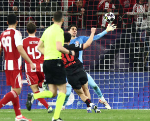 Νέα μυθική απόκρουση από τον Τζολάκη (video)