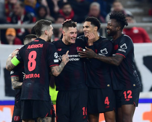 Πώς η Λεβερκούζεν «διάβασε» τον Τζολάκη και άλλαξε κομπίνα στο κόρνερ για το 2-0