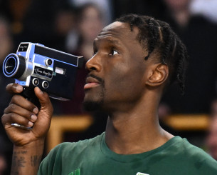 «Δεν με νοιάζει τίποτα, αρκεί να κατακτήσουμε το τρόπαιο»: Ο Χέιζ - Ντέιβις δημοσίευσε το υλικό από την κάμερά του στον τελικό του Κυπέλλου