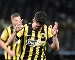 Έκρυψε την μπάλα ο Μάνταλος, απέφυγε τρεις αντιπάλους κι έκανε το 3-0 της ΑΕΚ (video)