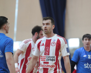 Με άνετη νίκη ο Ολυμπιακός «έκλεισε» την 17η αγωνιστική της Handball Premier και καταδιώκει την ΑΕΚ