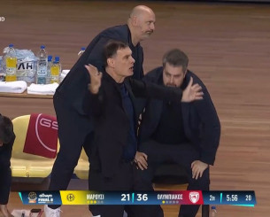 Η αντίδραση του Μπαρτζώκα μετά το κλέψιμο και το καλάθι του Ουίλιαμς (video)