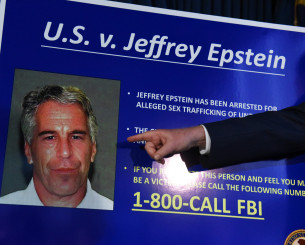 Εμπλεκόμενο πρόσωπο στην υπόθεση Έπσταϊν επηρεάζει παίκτες όπως ο Ναν, ο Γκραντ και ο Σαμπόνις