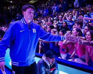 Τα νούμερα του Κνόπελ που τρομάζουν και o Κάρι που... απειλείται