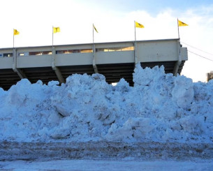 Οι ιθύνοντες της Μπόντο/Γκλιμτ απομάκρυναν 80 τόνους χιόνι από το γήπεδο ενόψει του ματς με την Ίντερ (photos)
