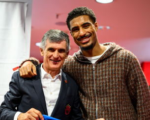 Το ιδιαίτερο δώρο που έκανε ο Μπαντέ στον Μεντιλίμπαρ μετά το Λεβερκούζεν - Ολυμπιακός